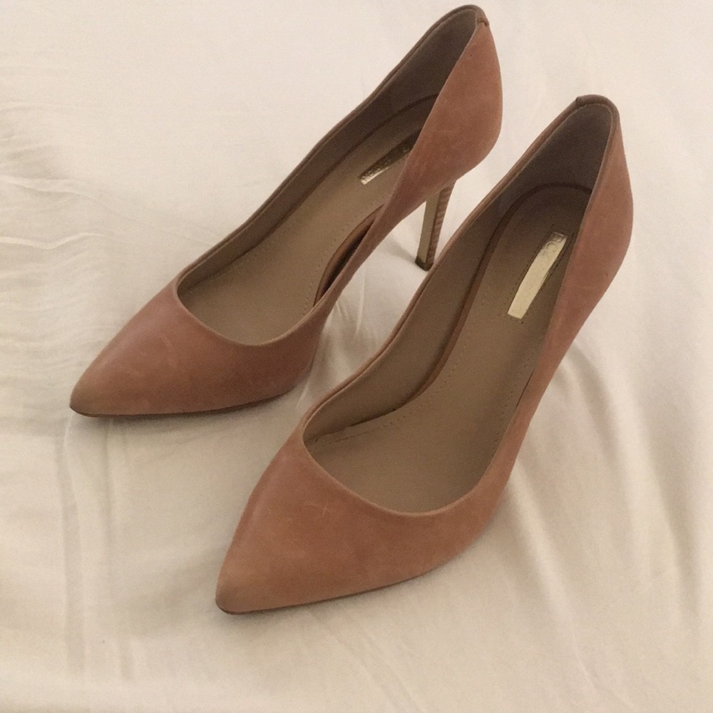 BCBGeneration like new tan leather heel size 7